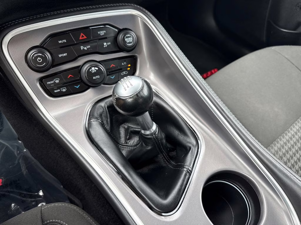 2020 Granite Pearlcoat Dodge Challenger R/T RWD Coupe