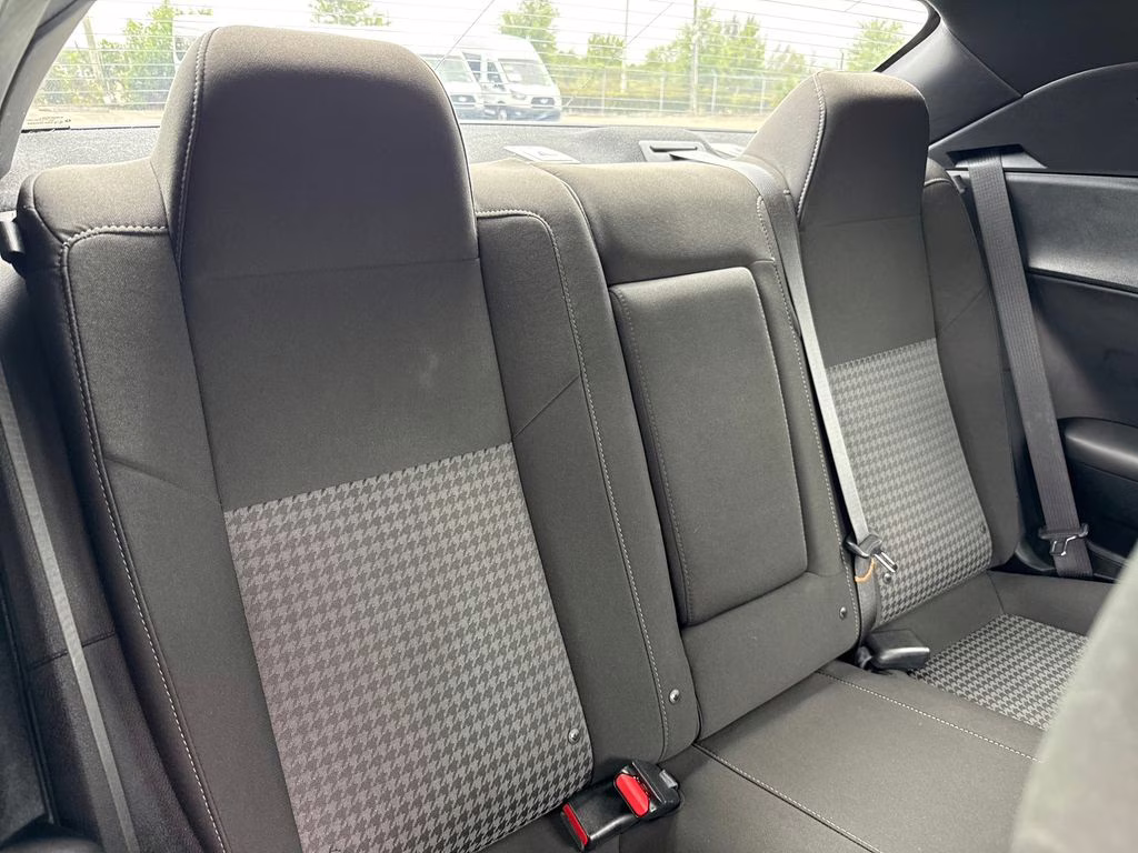 2020 Granite Pearlcoat Dodge Challenger R/T RWD Coupe