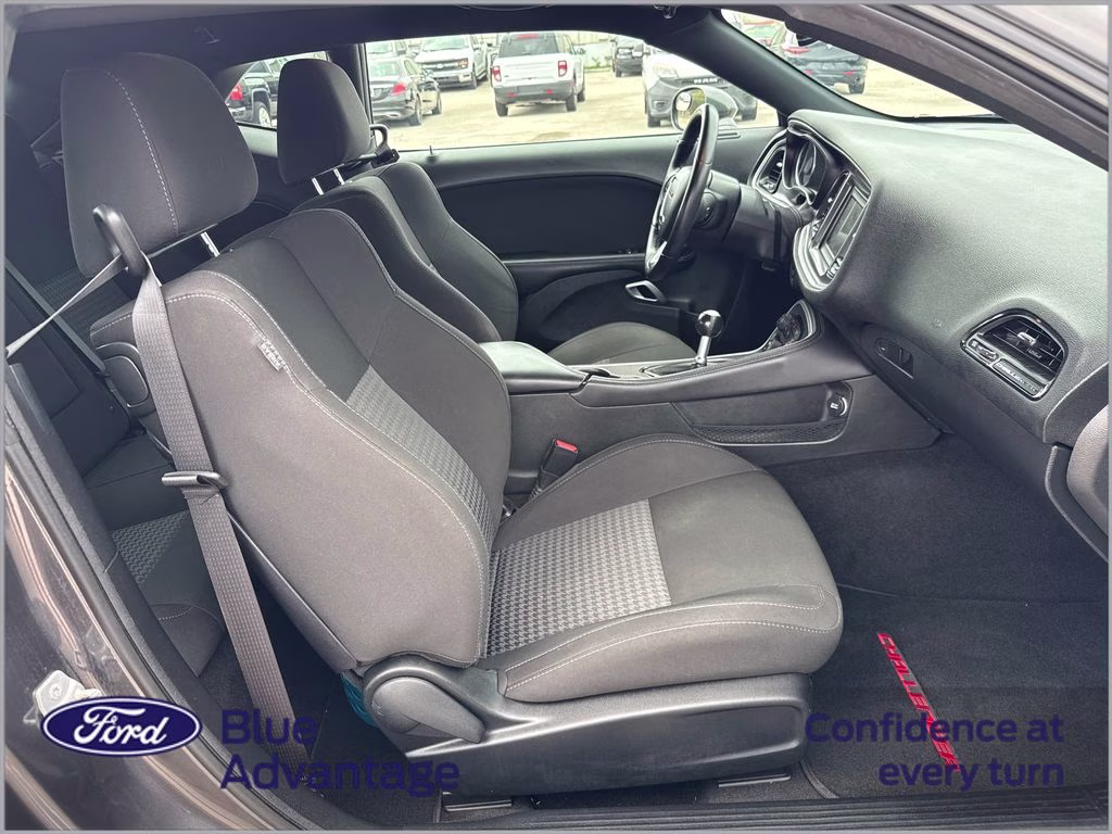 2020 Granite Pearlcoat Dodge Challenger R/T RWD Coupe