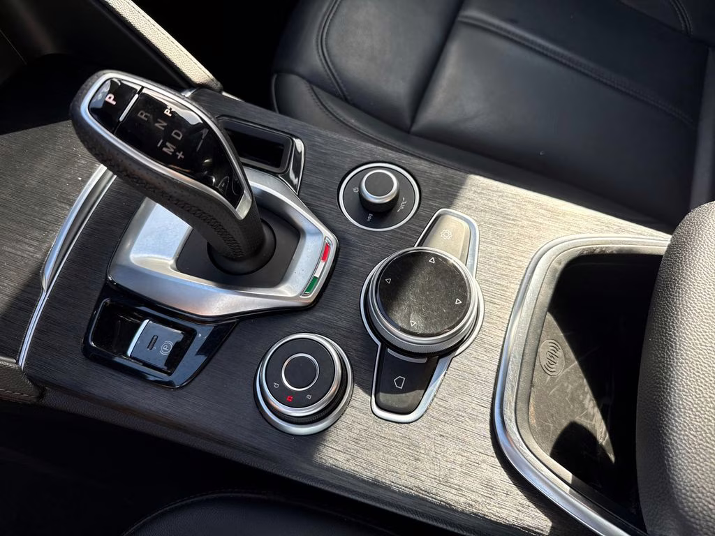 2021 Vulcano Black Metallic Alfa Romeo Stelvio Sprint RWD SUV