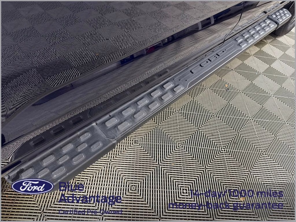 2025 Antimatter Blue Metallic Ford F-150 Lightning Flash AWD Truck