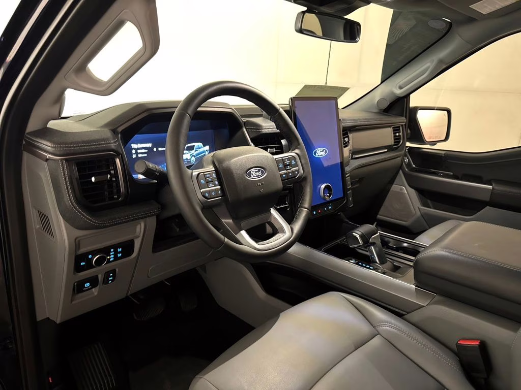 2025 Antimatter Blue Metallic Ford F-150 Lightning Flash AWD Truck