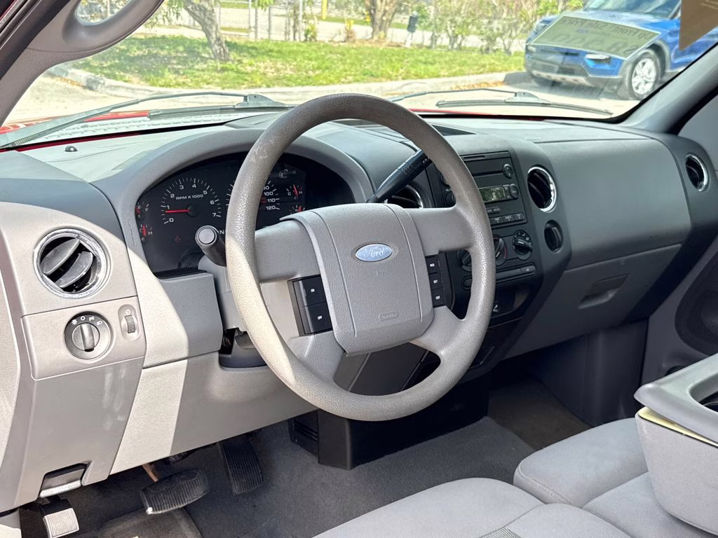 2006 Bright Red Clearcoat Ford F-150 XL RWD Truck
