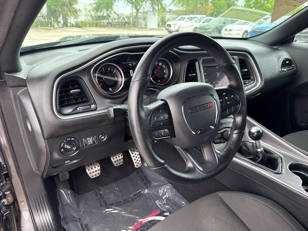 2020 Granite Pearlcoat Dodge Challenger R/T RWD Coupe