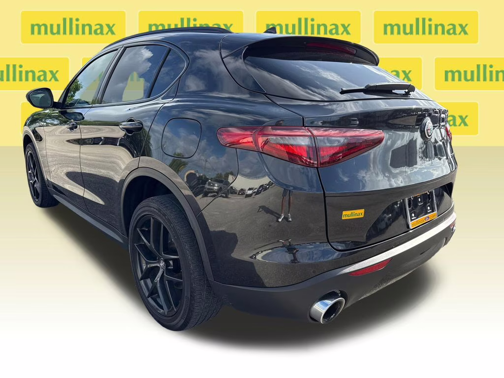 2021 Vulcano Black Metallic Alfa Romeo Stelvio Sprint RWD SUV