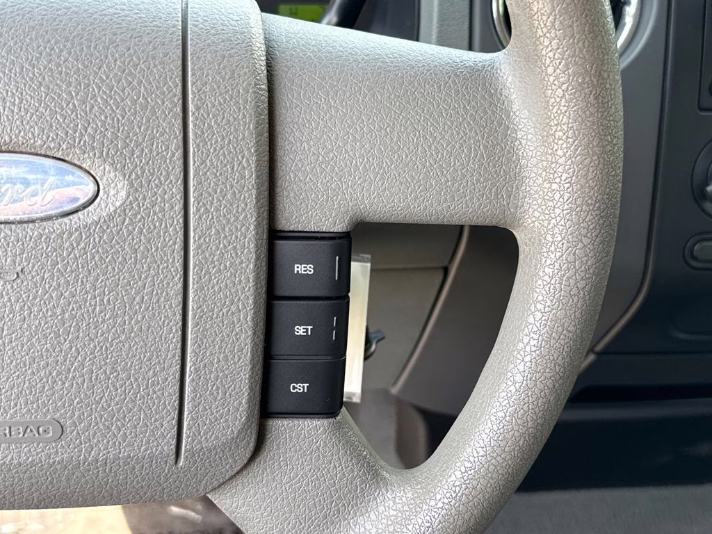 2006 Bright Red Clearcoat Ford F-150 XL RWD Truck