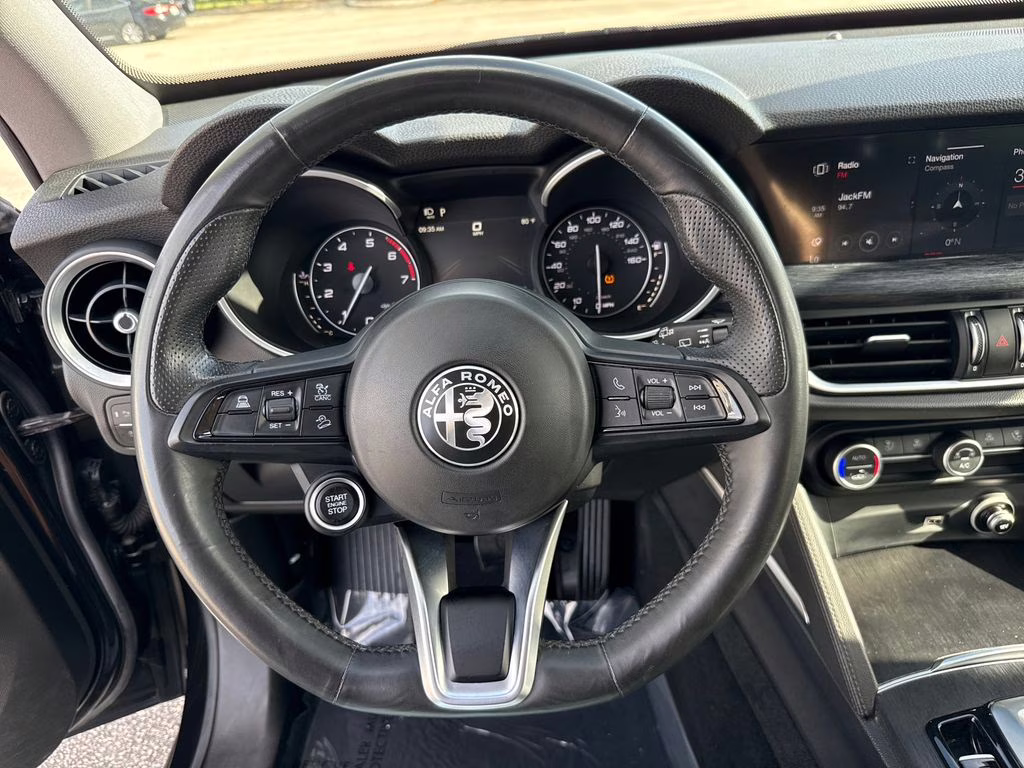 2021 Vulcano Black Metallic Alfa Romeo Stelvio Sprint RWD SUV