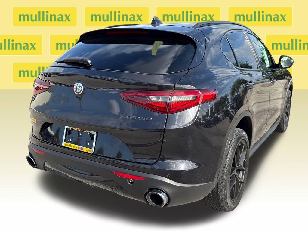 2021 Vulcano Black Metallic Alfa Romeo Stelvio Sprint RWD SUV