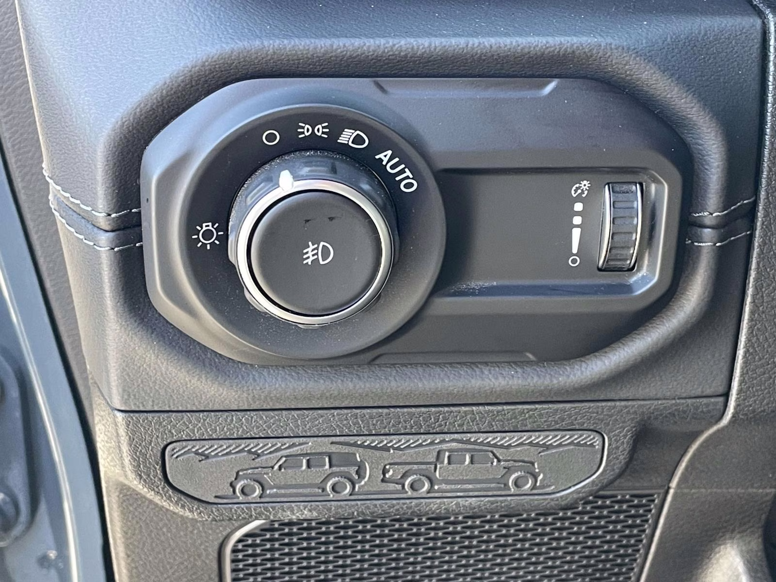 2024 Anvil Clear Coat Jeep Wrangler Rubicon X 4X4 SUV