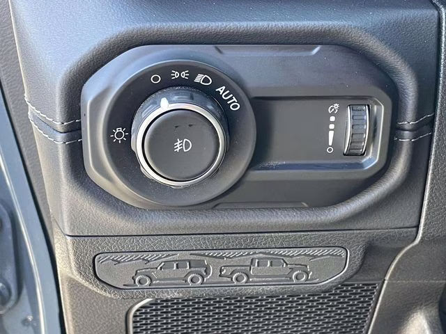 2024 Anvil Clear Coat Jeep Wrangler Rubicon X 4X4 SUV