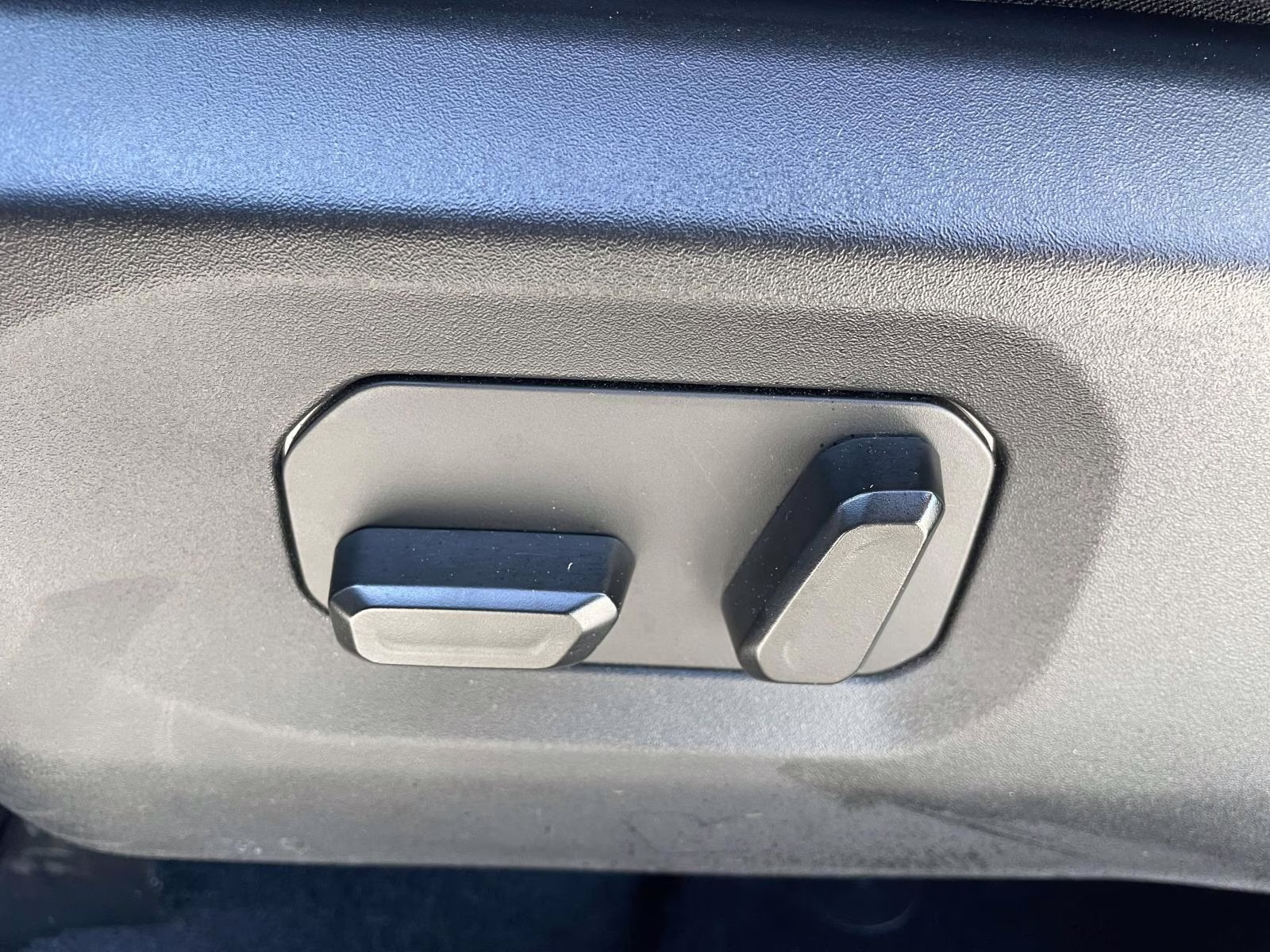 2024 Anvil Clear Coat Jeep Wrangler Rubicon X 4X4 SUV