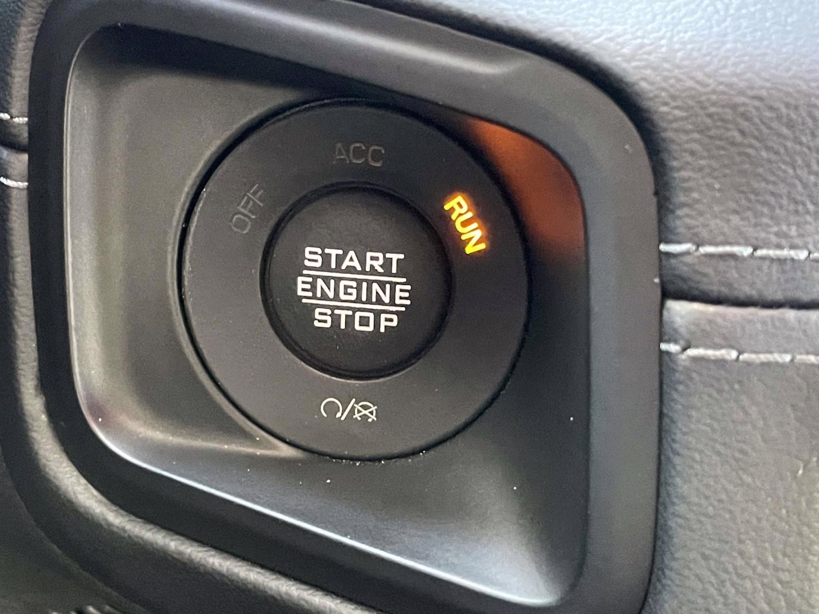 2024 Anvil Clear Coat Jeep Wrangler Rubicon X 4X4 SUV