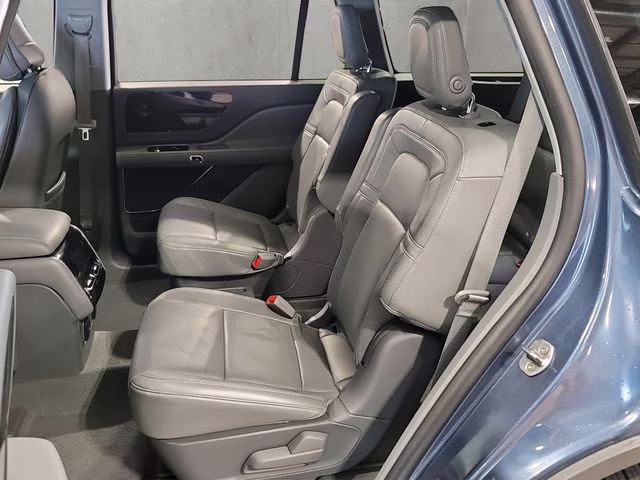 2020 Blue Diamond Metallic Lincoln Aviator Reserve AWD SUV