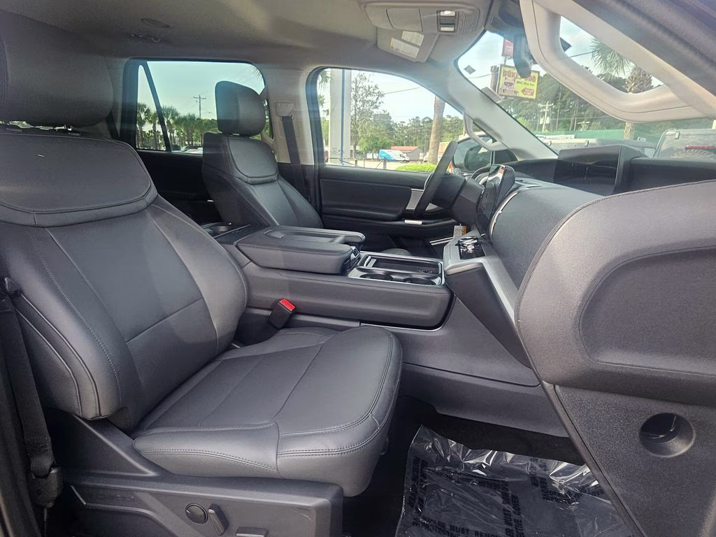 2026 Agate Black Metallic Ford Expedition Active RWD SUV