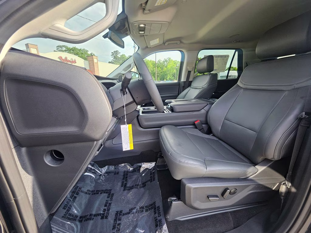 2026 Agate Black Metallic Ford Expedition Active RWD SUV