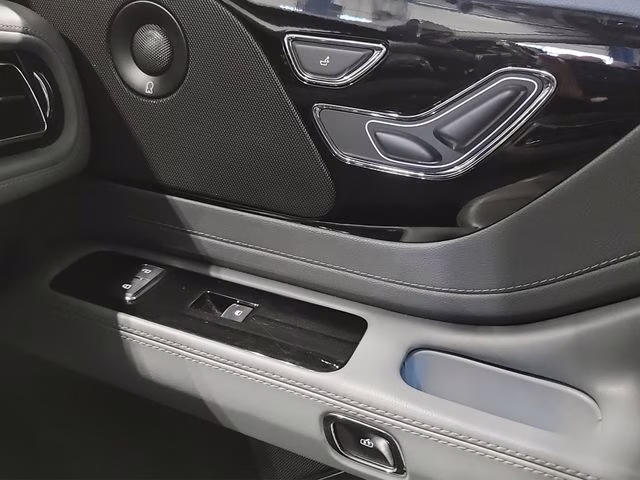 2020 Blue Diamond Metallic Lincoln Aviator Reserve AWD SUV