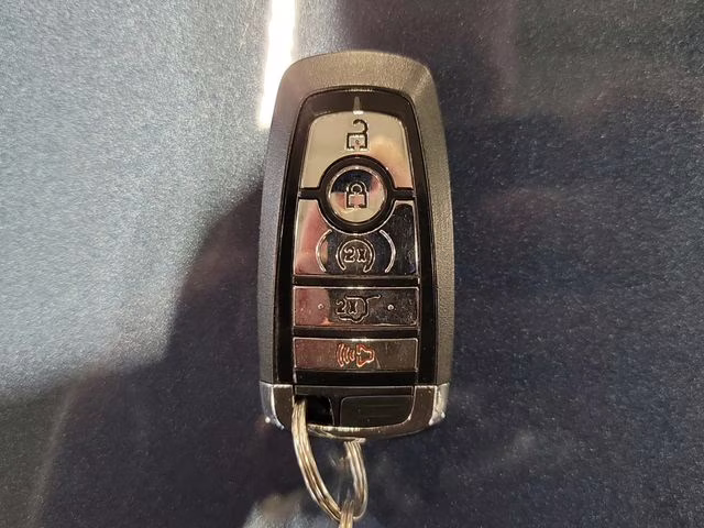 2020 Blue Diamond Metallic Lincoln Aviator Reserve AWD SUV