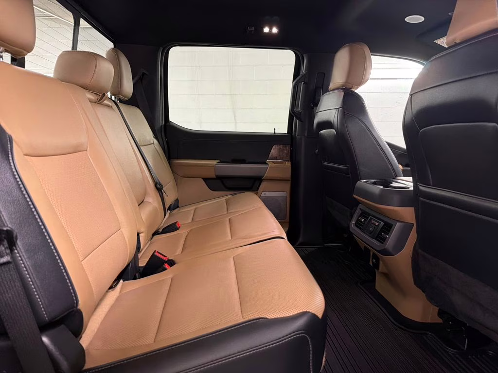 2024 Black Metallic Ford Super Duty F-250 SRW Lariat 4X4 Truck