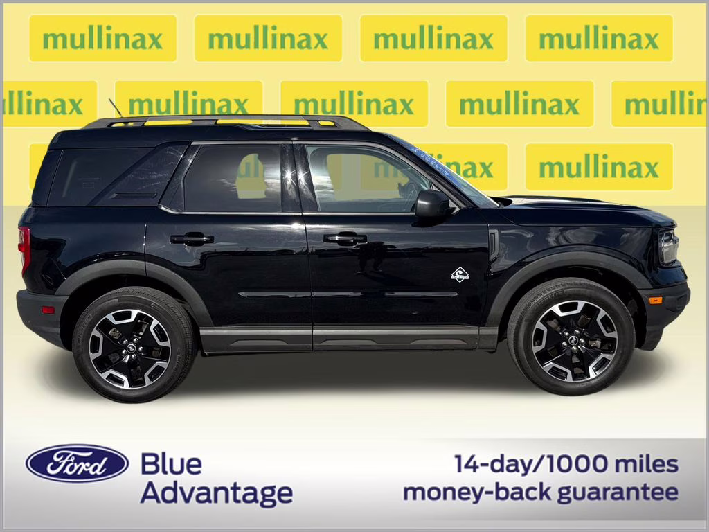 2022 Shadow Black Ford Bronco Sport Outer Banks 4X4 SUV