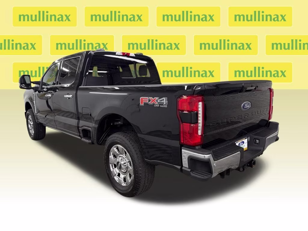 2024 Black Metallic Ford Super Duty F-250 SRW Lariat 4X4 Truck
