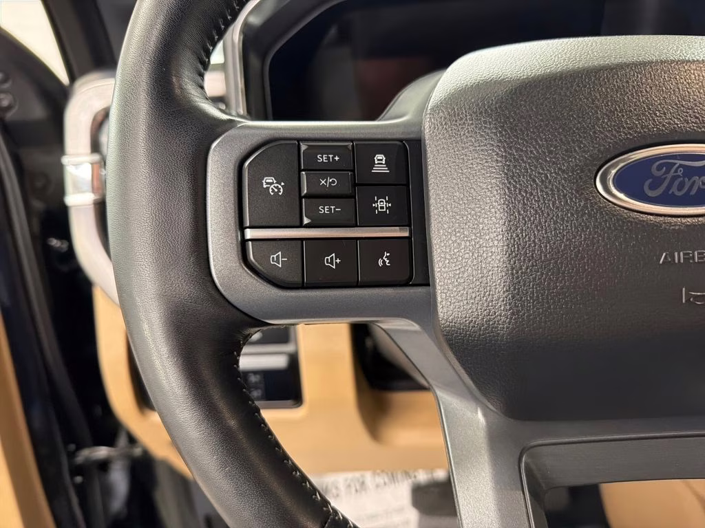 2024 Black Metallic Ford Super Duty F-250 SRW Lariat 4X4 Truck