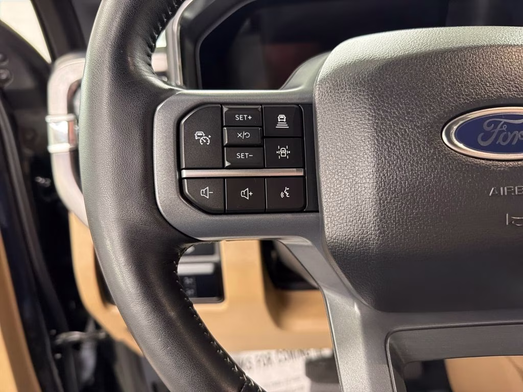 2024 Black Metallic Ford Super Duty F-250 SRW Lariat 4X4 Truck