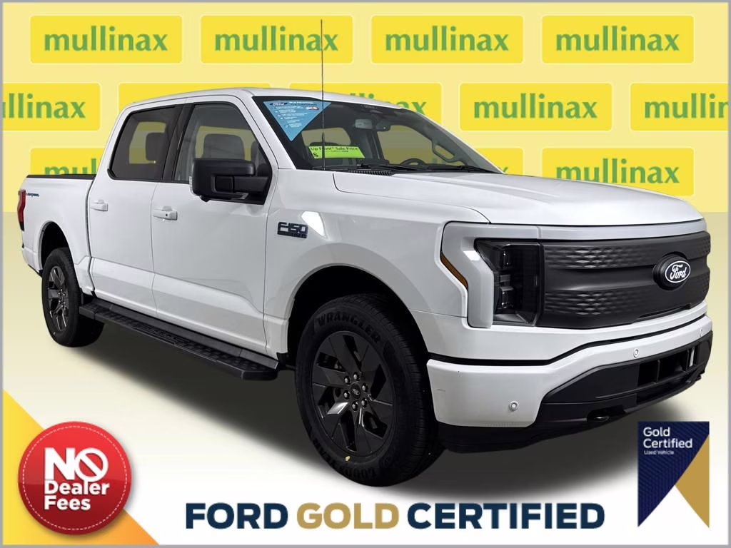 2025 Oxford White Ford F-150 Lightning Flash AWD Truck