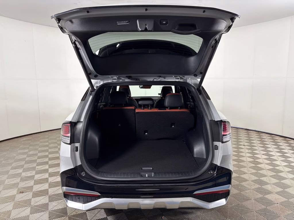 2023 Wolf Gray Kia Sportage SX FWD SUV