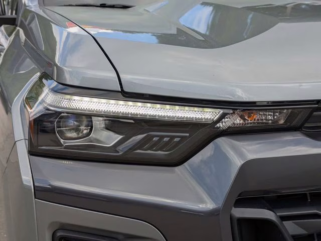 2025 Sterling Gray Metallic Chevrolet Colorado LT 4X4 Truck