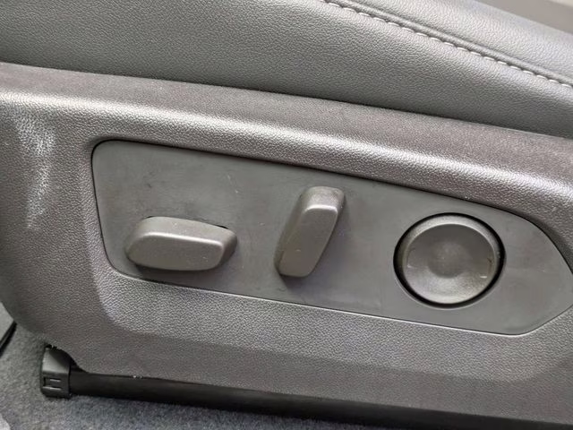 2025 Sterling Gray Metallic Chevrolet Colorado LT 4X4 Truck