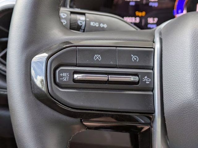 2025 Sterling Gray Metallic Chevrolet Colorado LT 4X4 Truck