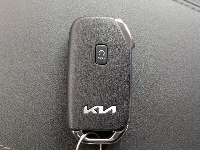 2024 Gravity Gray Kia Seltos S FWD SUV