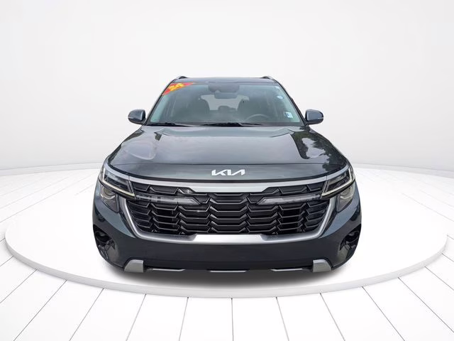 2024 Gravity Gray Kia Seltos S FWD SUV