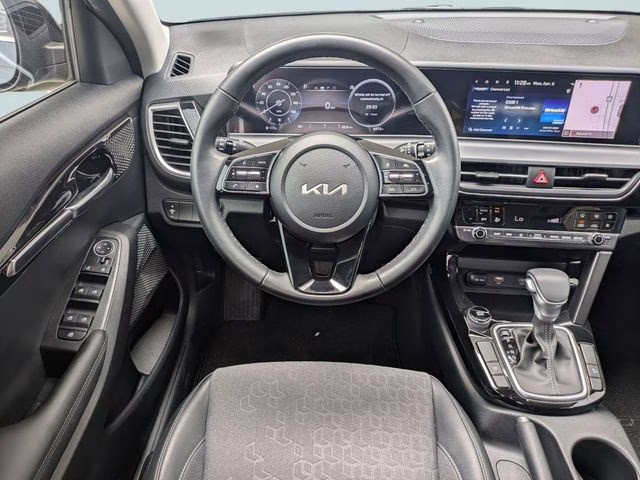 2024 Gravity Gray Kia Seltos S FWD SUV