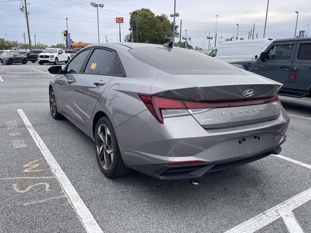 2023 Fluid Metal Hyundai Elantra SEL FWD Sedan