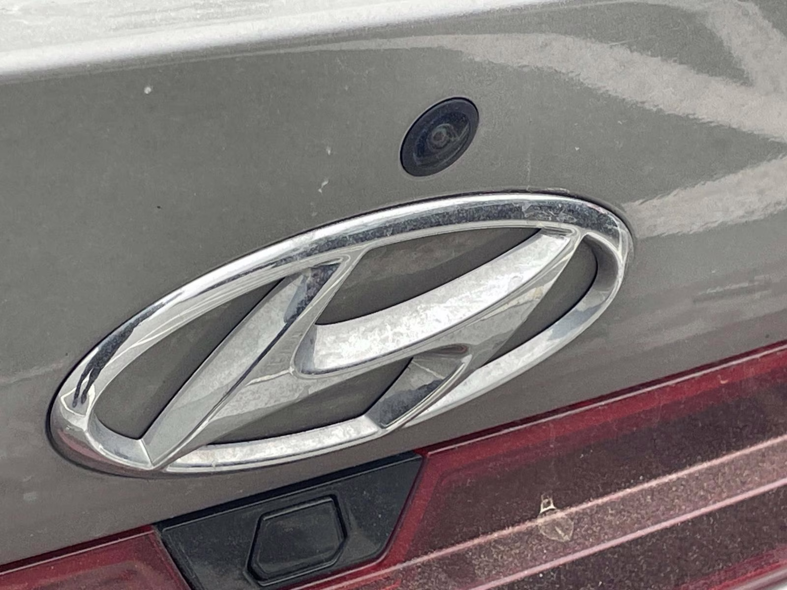 2023 Fluid Metal Hyundai Elantra SEL FWD Sedan