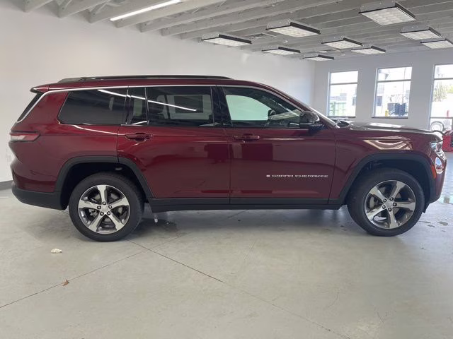 2026 Velvet Red Pearlcoat Jeep Grand Cherokee L Limited 4X4 SUV
