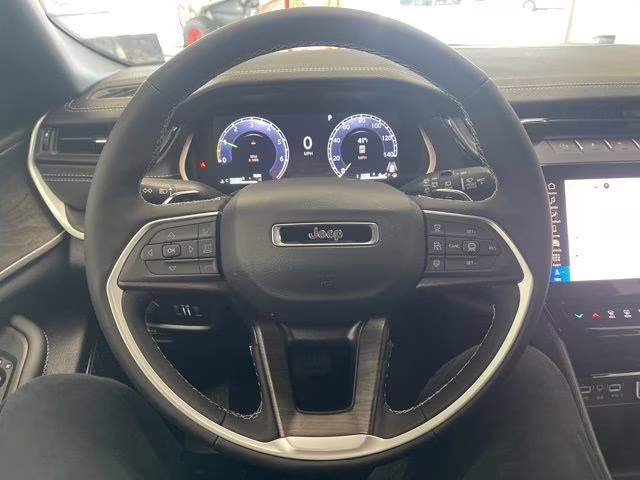 2026 Velvet Red Pearlcoat Jeep Grand Cherokee L Limited 4X4 SUV