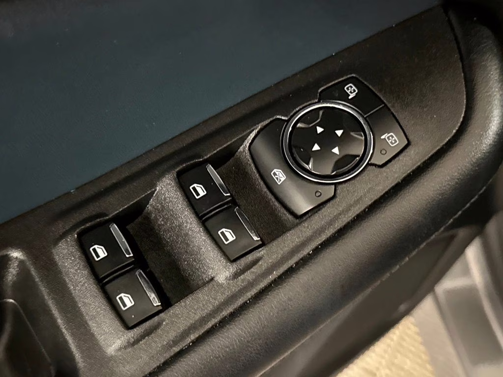 2024 Gray Metallic Ford Edge SEL AWD SUV