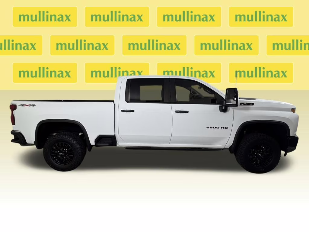 2022 Summit White Chevrolet Silverado 2500HD Custom 4X4 Truck