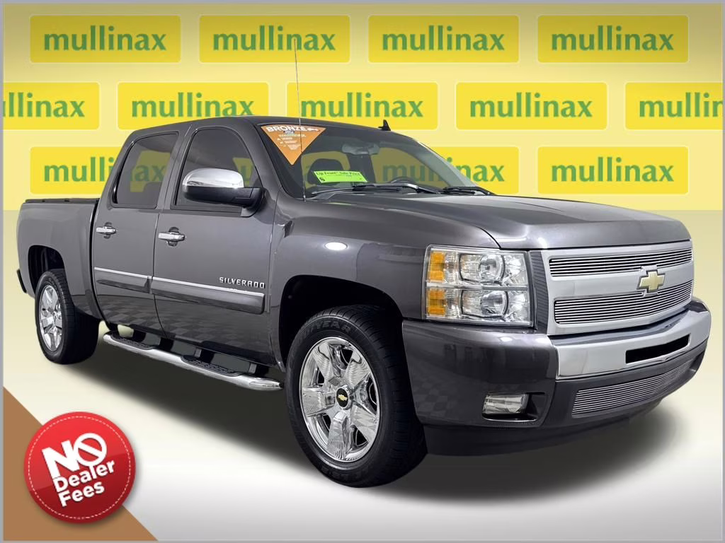 2011 Taupe Gray Metallic Chevrolet Silverado 1500 LT RWD Truck