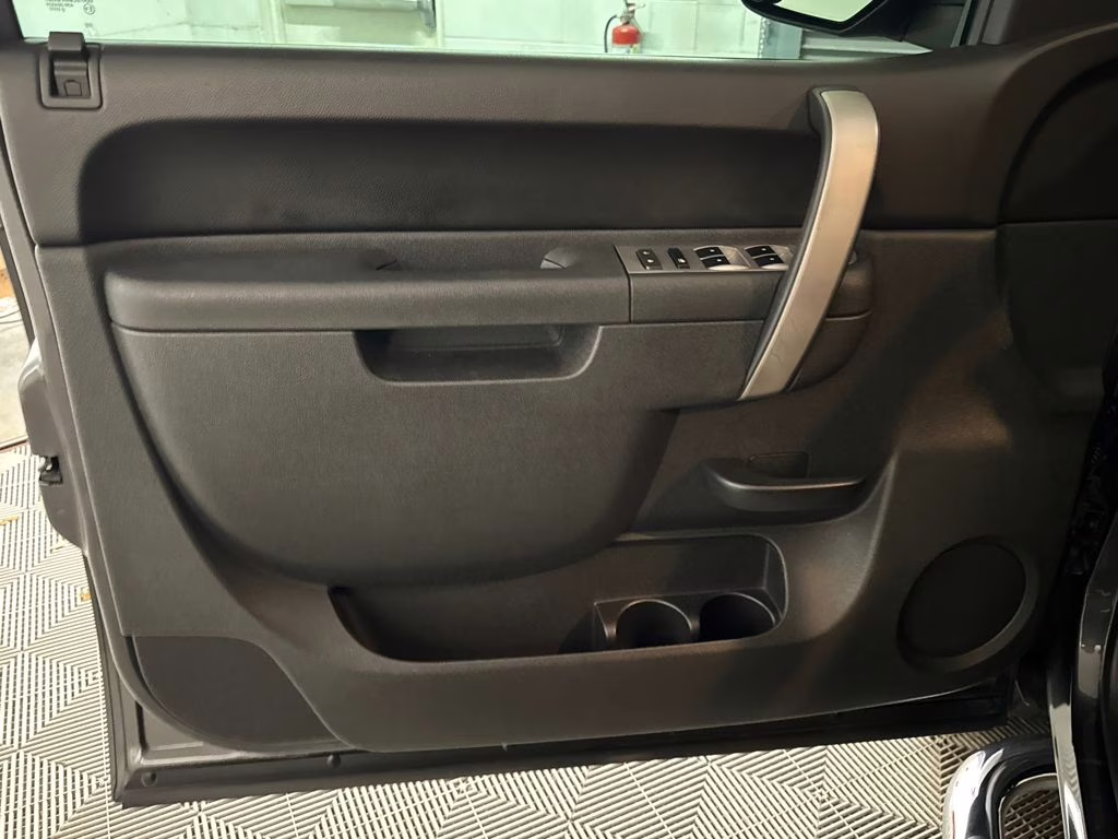 2011 Taupe Gray Metallic Chevrolet Silverado 1500 LT RWD Truck