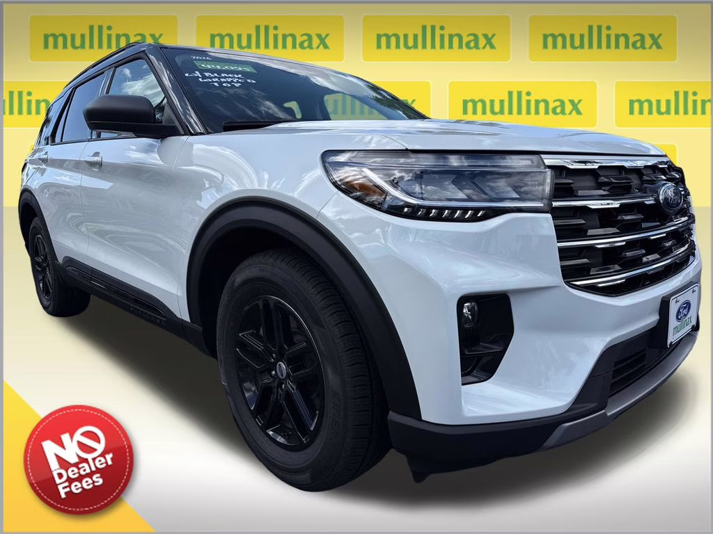 2026 Star White Metallic Tri-Coat Ford Explorer Active RWD SUV