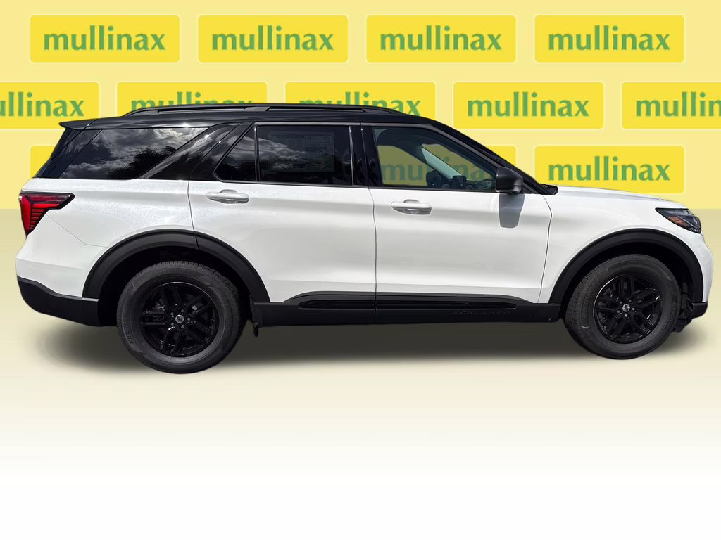 2026 Star White Metallic Tri-Coat Ford Explorer Active RWD SUV
