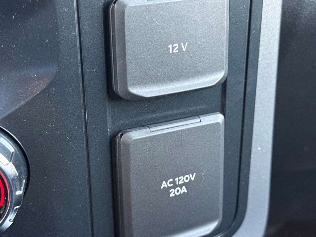 2026 Avalanche Ford F-150 XLT 4X4 Truck