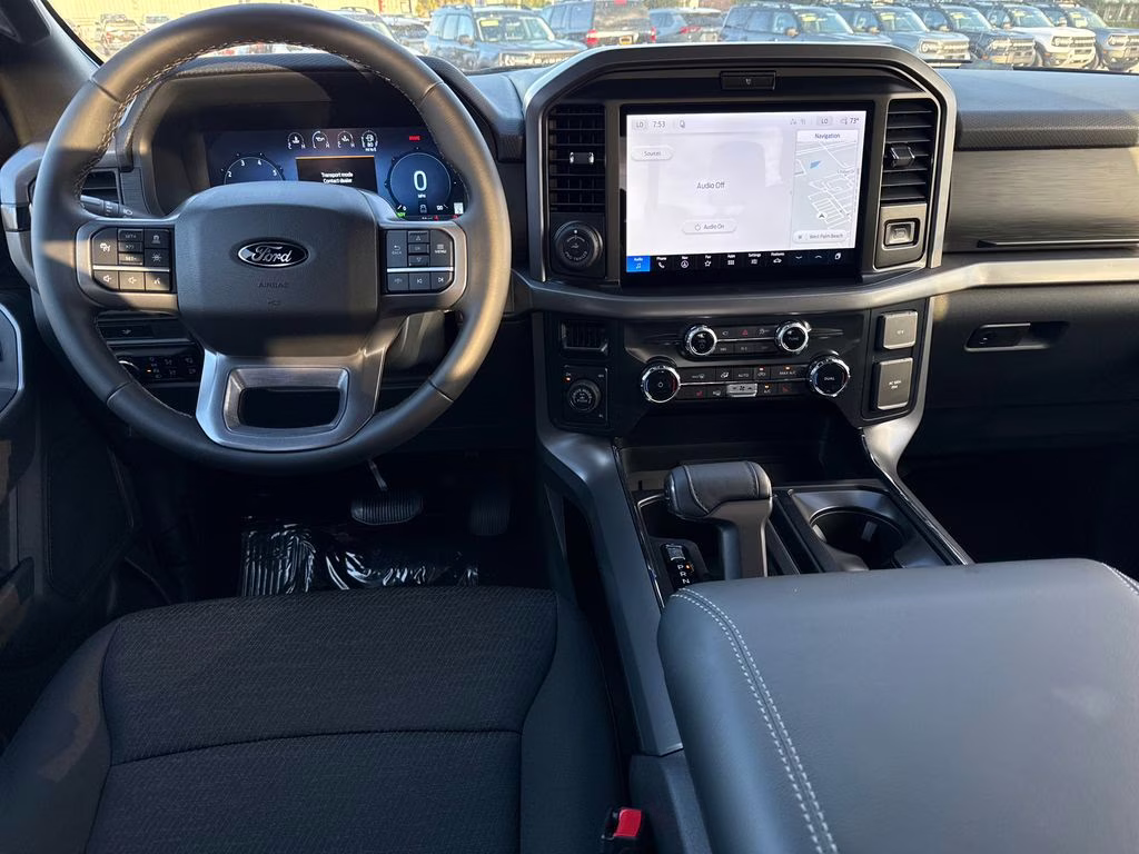 2026 Oxford White Ford F-150 XLT 4X4 Truck