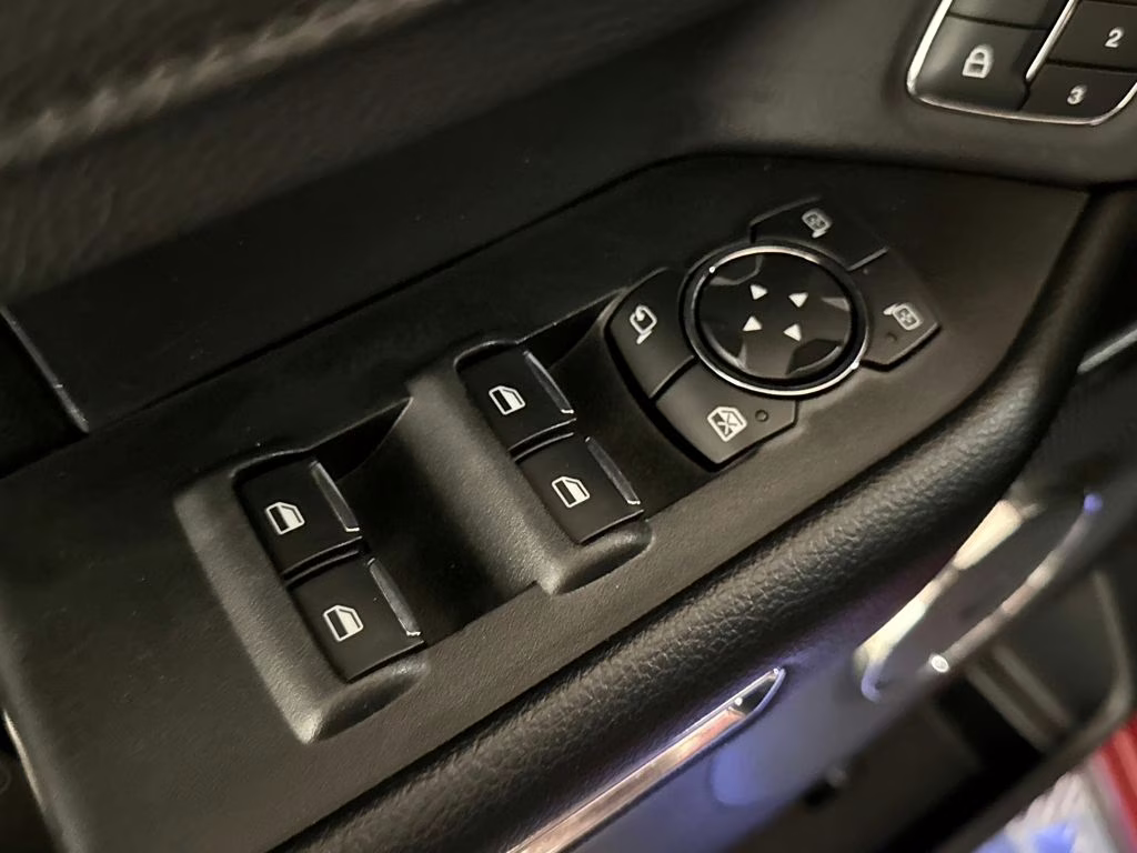 2021 Red Metallic Ford Expedition XLT RWD SUV