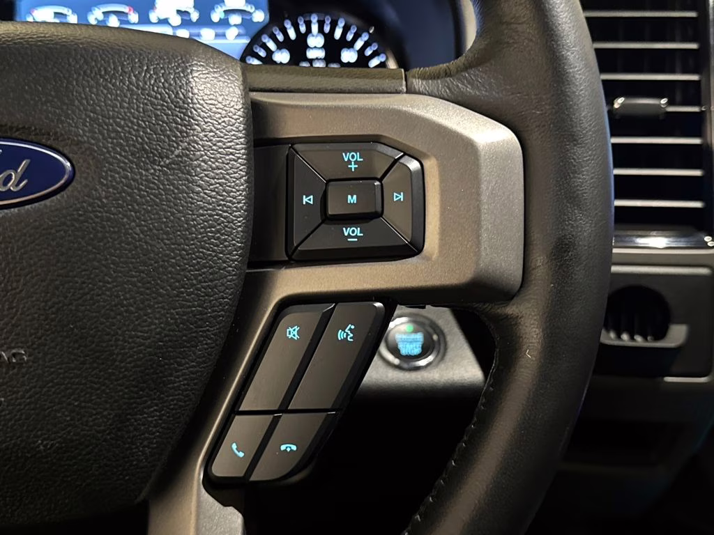 2021 Red Metallic Ford Expedition XLT RWD SUV