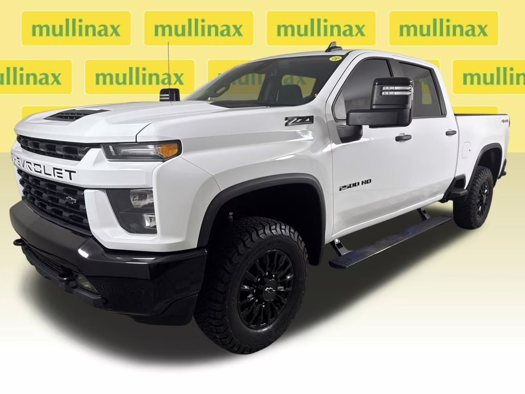 2022 Summit White Chevrolet Silverado 2500HD Custom 4X4 Truck