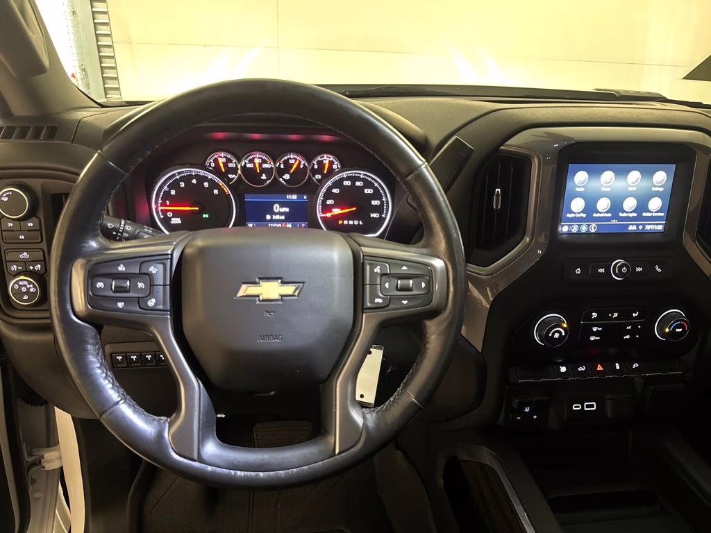 2022 Summit White Chevrolet Silverado 2500HD Custom 4X4 Truck